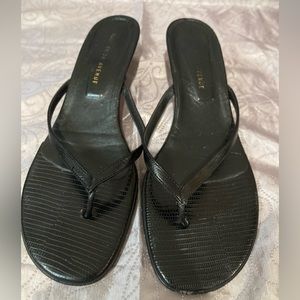 Saks Fifth Avenue Leather Sandals in Black